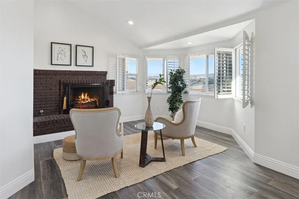 609 Calle Reata, San Clemente, California 92673 home-pic-36